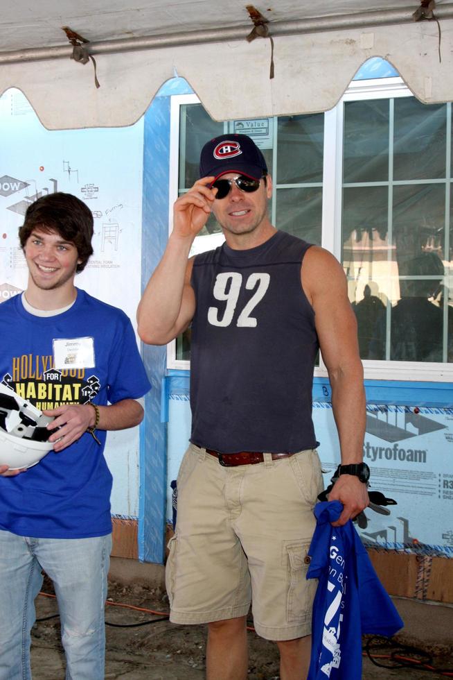 LOS ANGELES, MAR 8 -  Jimmy Dreshler, William deVry at the 5th Annual General Hospital Habitat for Humanity Fan Build Day at Private Location on March 8, 2014 in Lynwood, CA photo