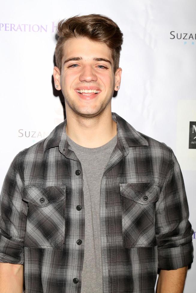 LOS ANGELES, APR 30 -  Brandon Tyler Russell at the Suzanne DeLaurentiis Productions Gifting Suite at the Dylan Keith Salon on April 30, 2016 in Burbank, CA photo