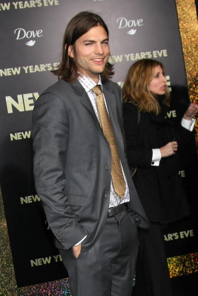 LOS ANGELES, DEC 5 - Ashton Kutcher arrives at the New Year s Eve World Premiere at Graumans Chinese Theater on December 5, 2011 in Los Angeles, CA photo