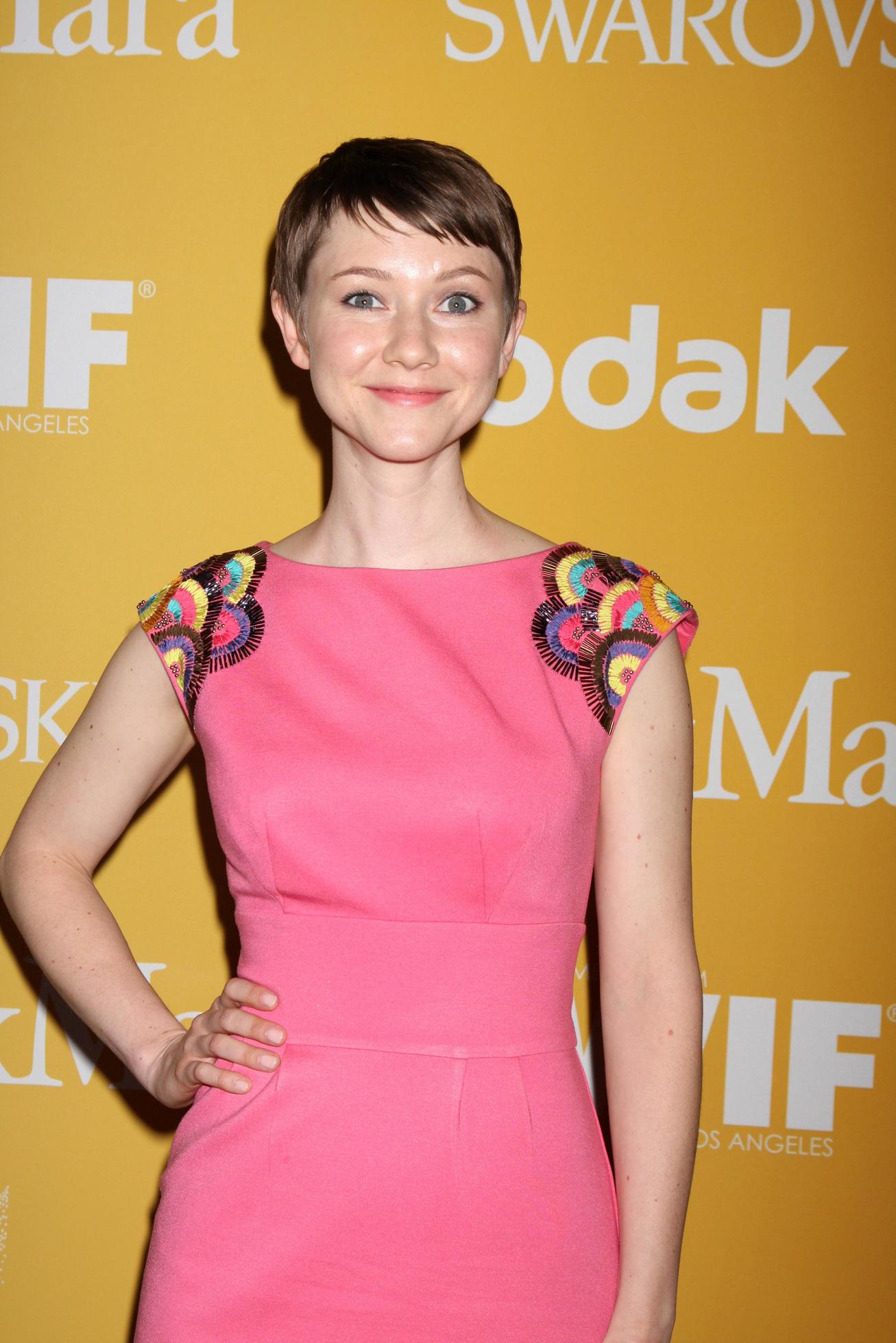 LOS ANGELES, JUN 12 Valorie Curry arrives at the City of Hope s Music