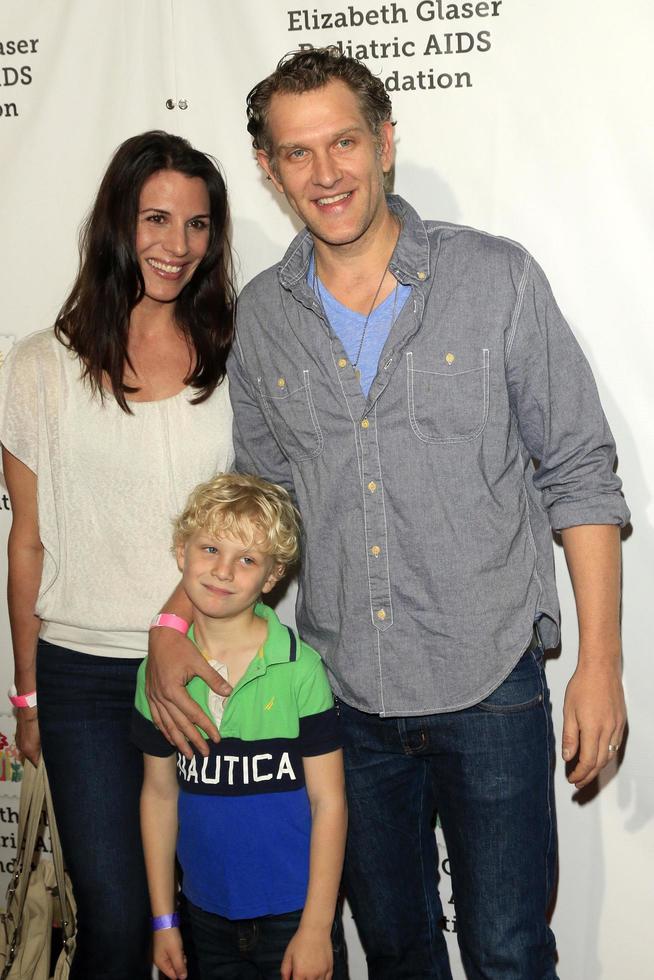 LOS ANGELES, OCT 23 - Jennifer Carta, guest, Jeffrey Nicholas Brown at the Elizabeth Glaser Pediatric AIDS Foundation A Time For Heroes Event at Smashbox Studios on October 23, 2016 in Culver City, CA photo