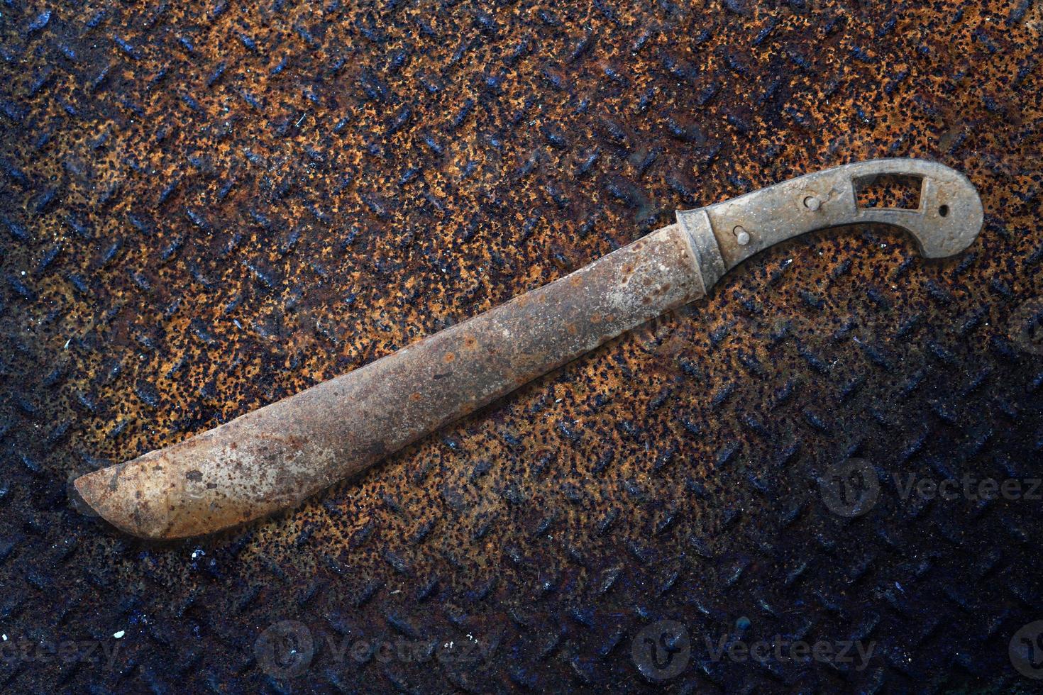 vieja herramienta de mano de la casa oxidada foto