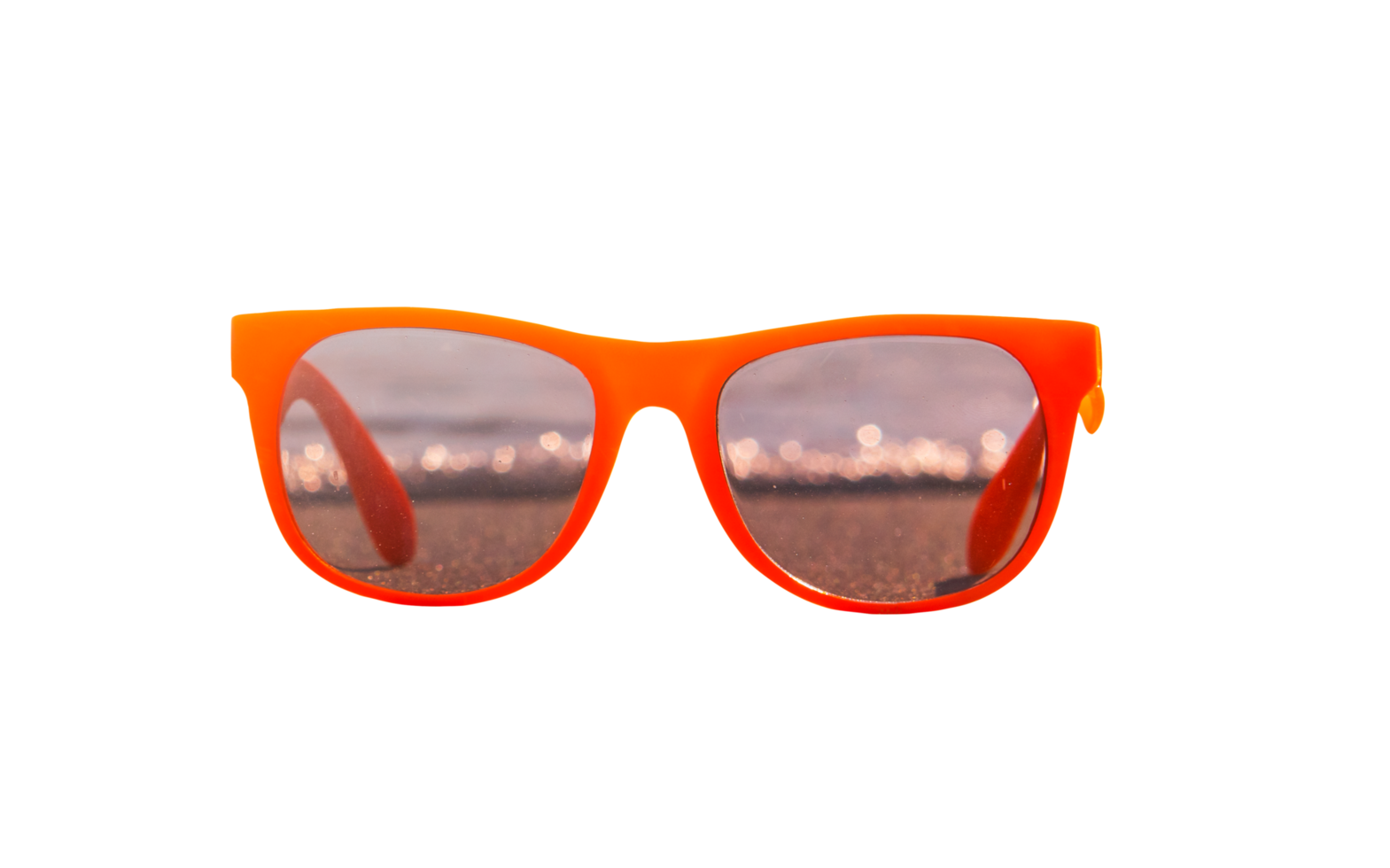 gafas de sol de moda en la arena hermosa playa de verano en un fondo transparente png