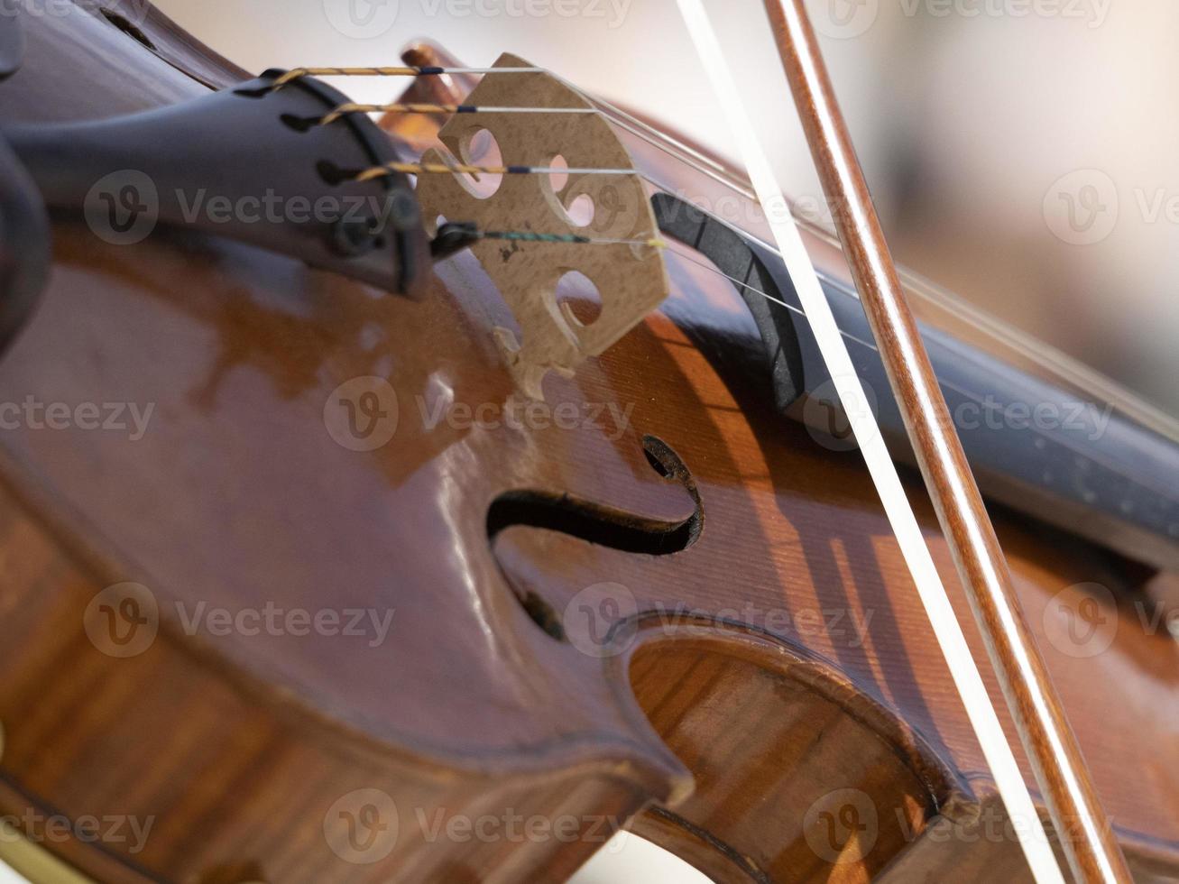 playing violin close up detail photo