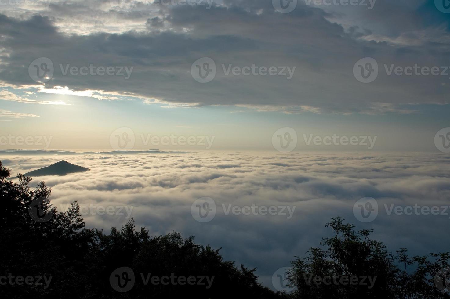 inversión de las montañas foto