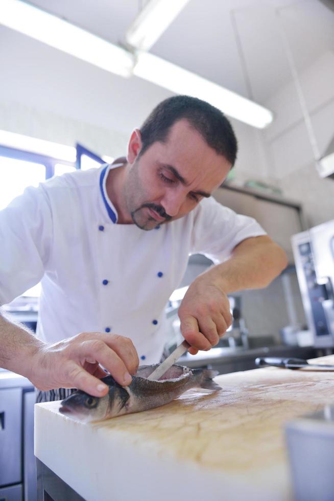 chef preparando comida foto