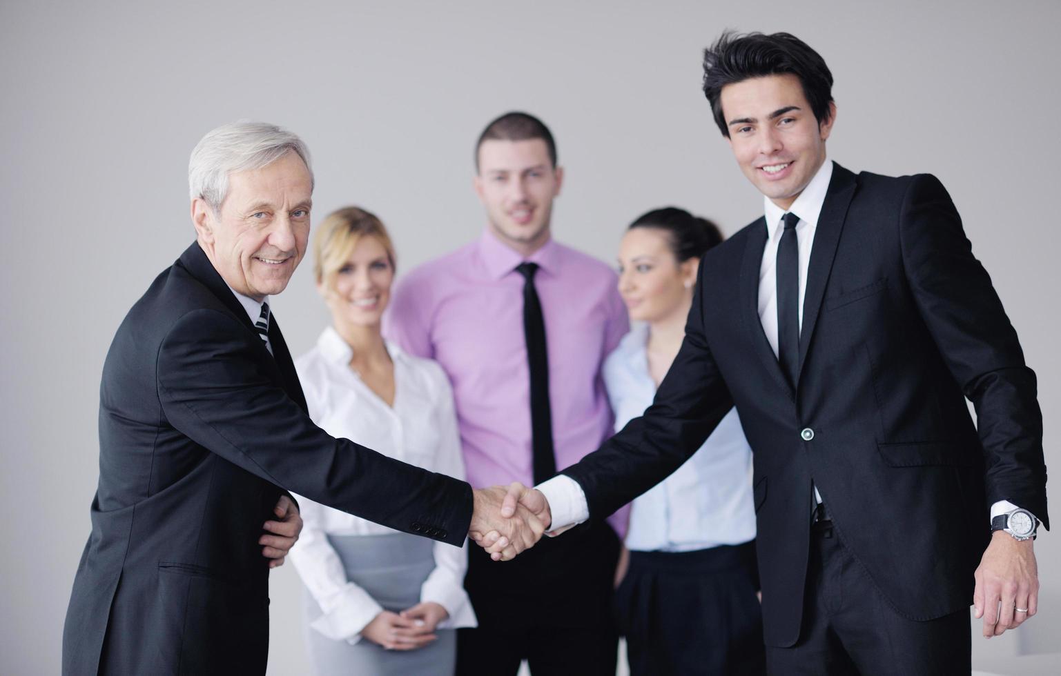 grupo de personas de negocios en reunión foto