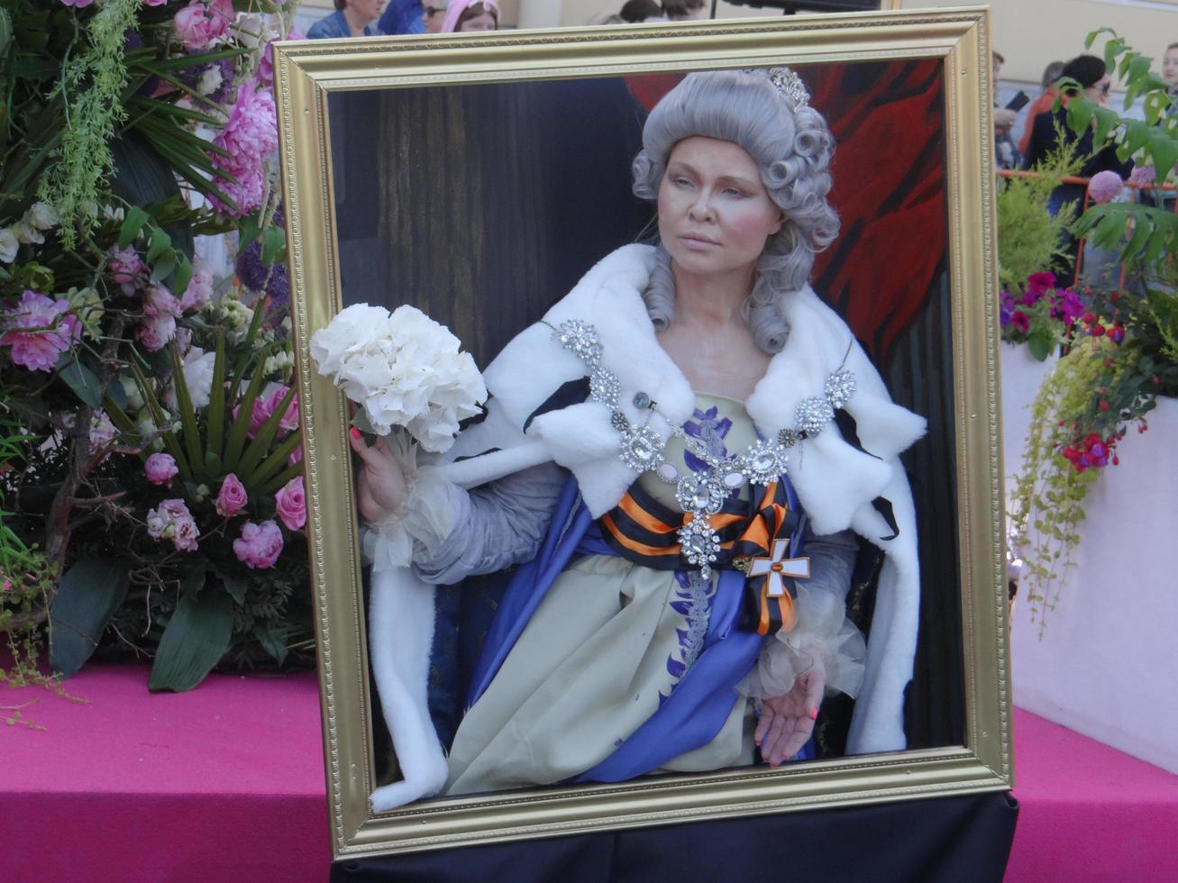 St Petersburg, Russia, 2022 - Ball of flowers - festival that dedicated 350 anniversary of Peter I photo