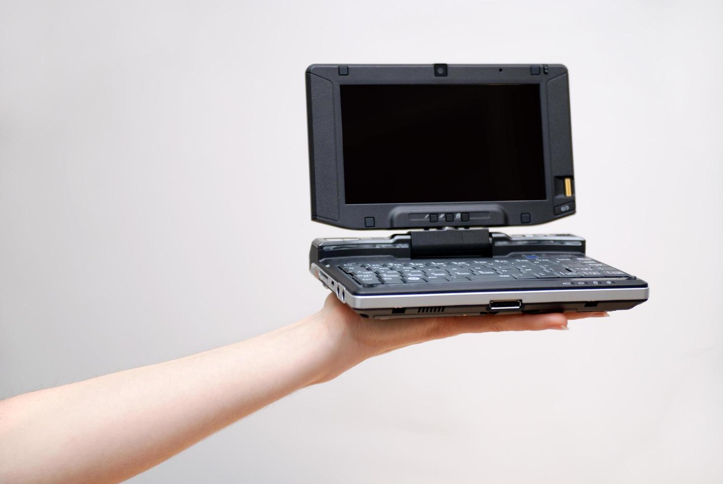How snall a laptop can be photo
