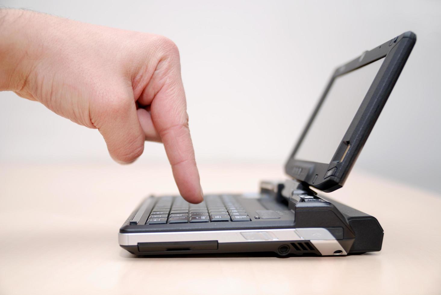 How snall a laptop can be photo