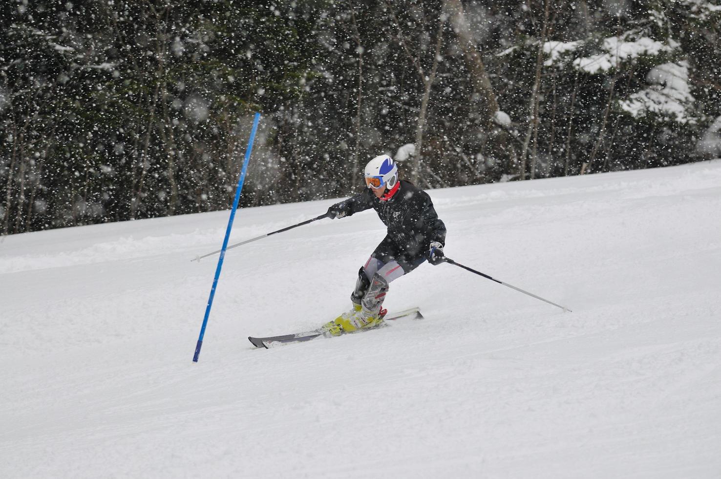 ski race view photo