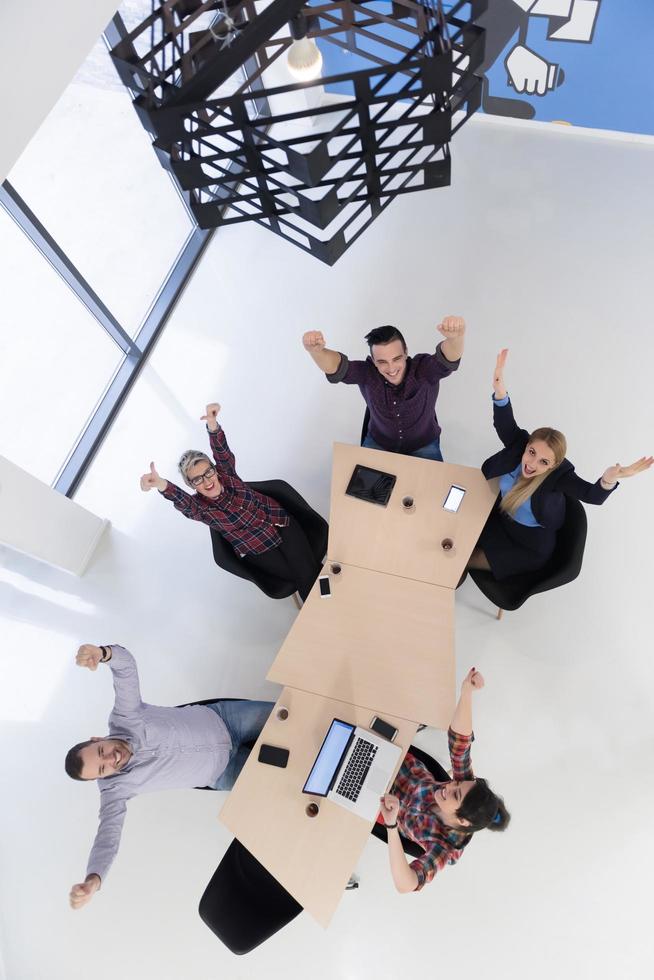 vista aérea del grupo de personas de negocios en reunión foto