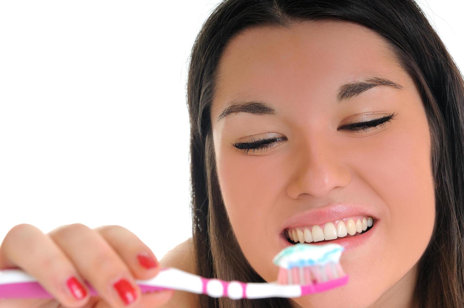 mujer cuidado dental foto