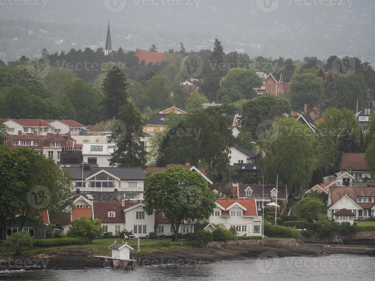 oslo y el fiordo de oslo en noruega foto