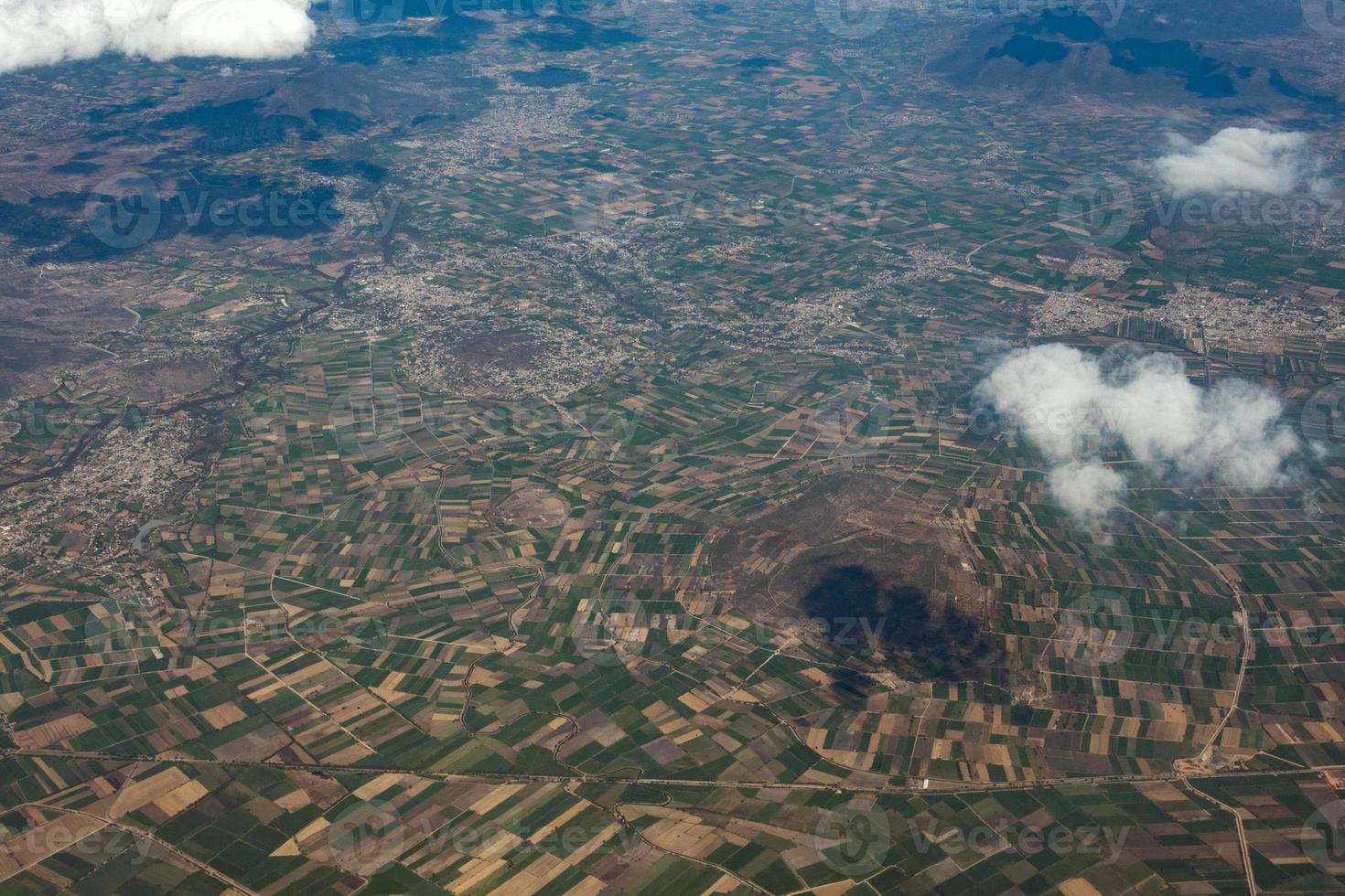 montañas cerca de la ciudad de méxico vista aérea paisaje urbano panorama foto