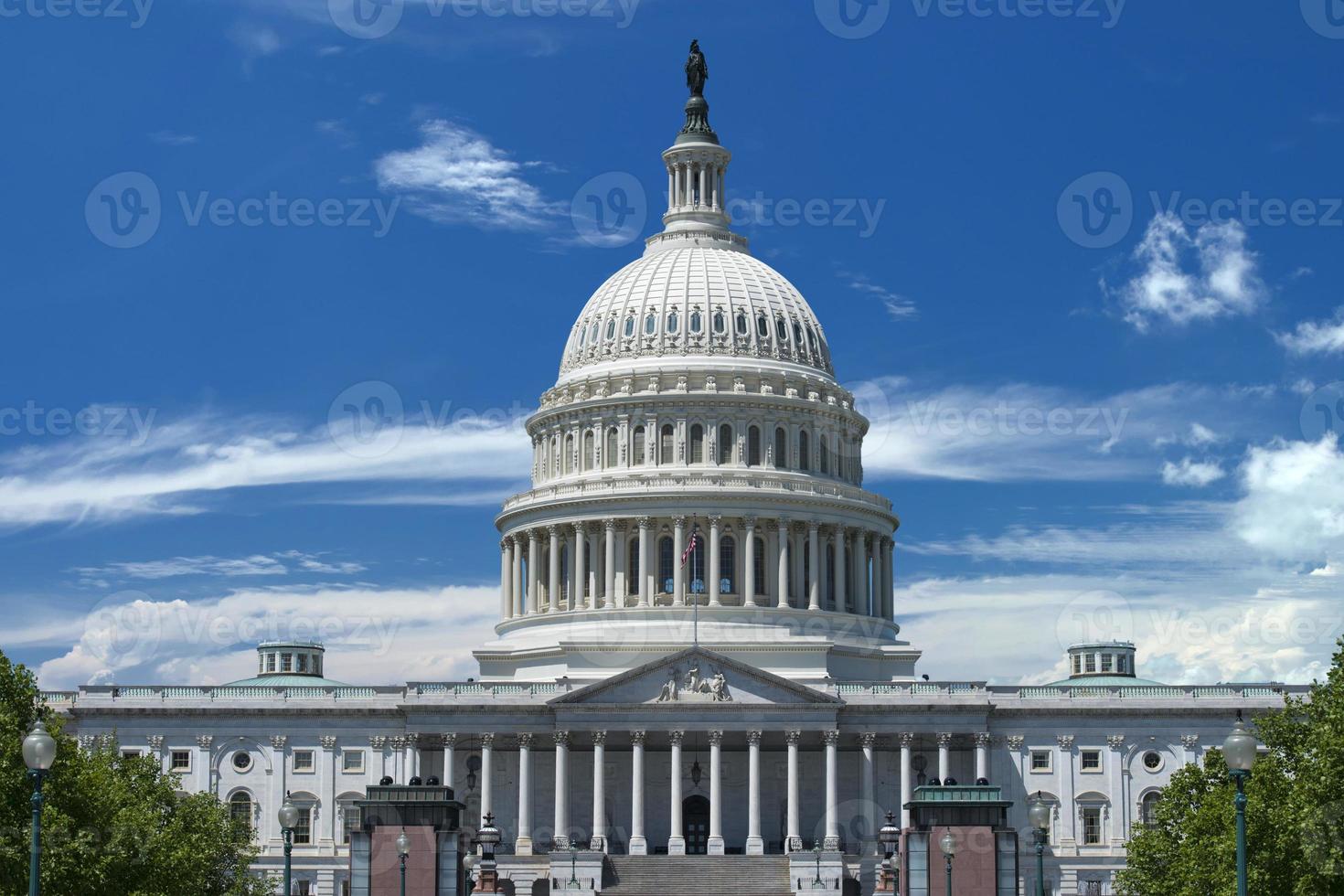 United States Capitol in Washington photo