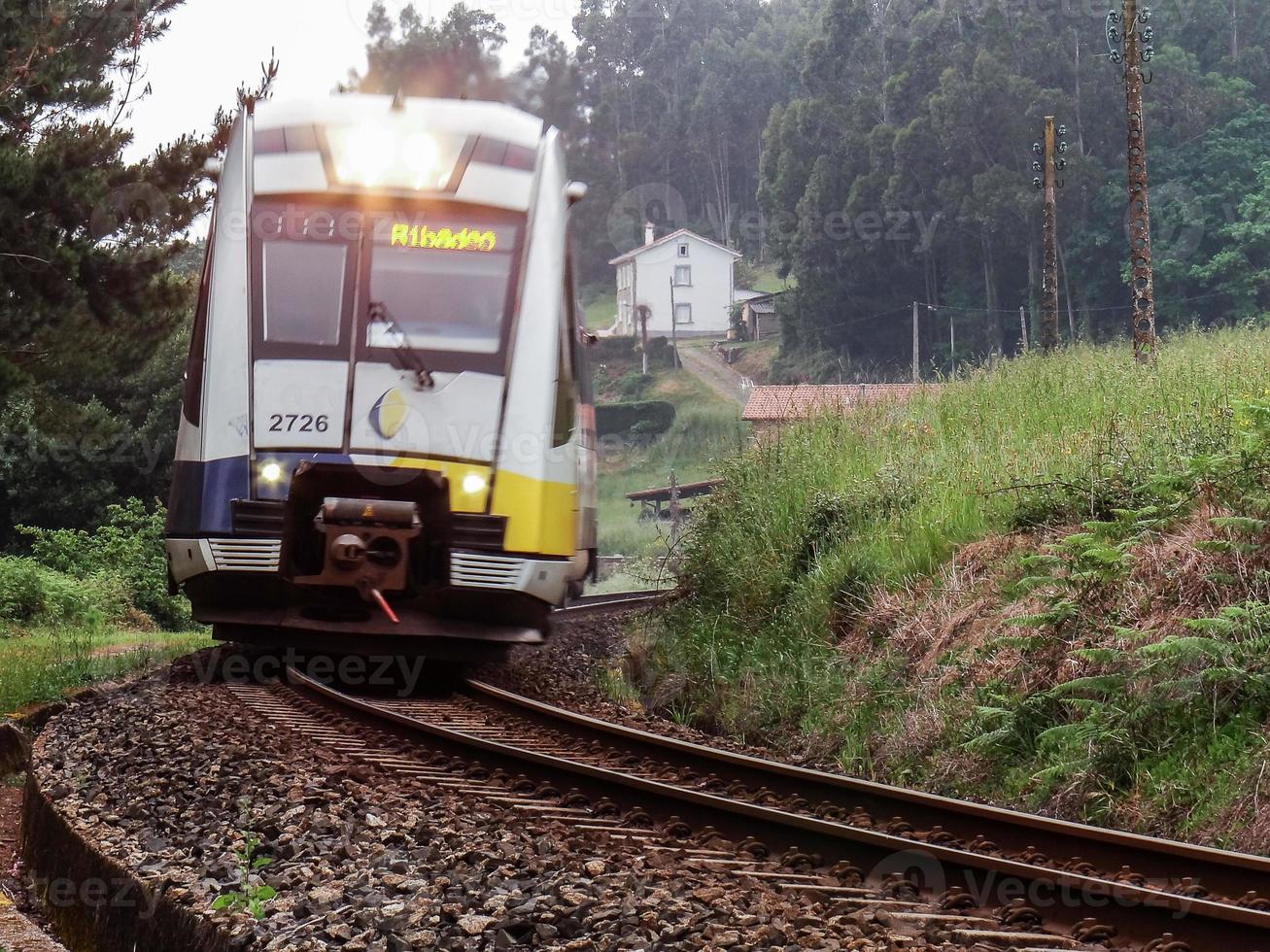 tren en el ferrocarril. galicia españa foto