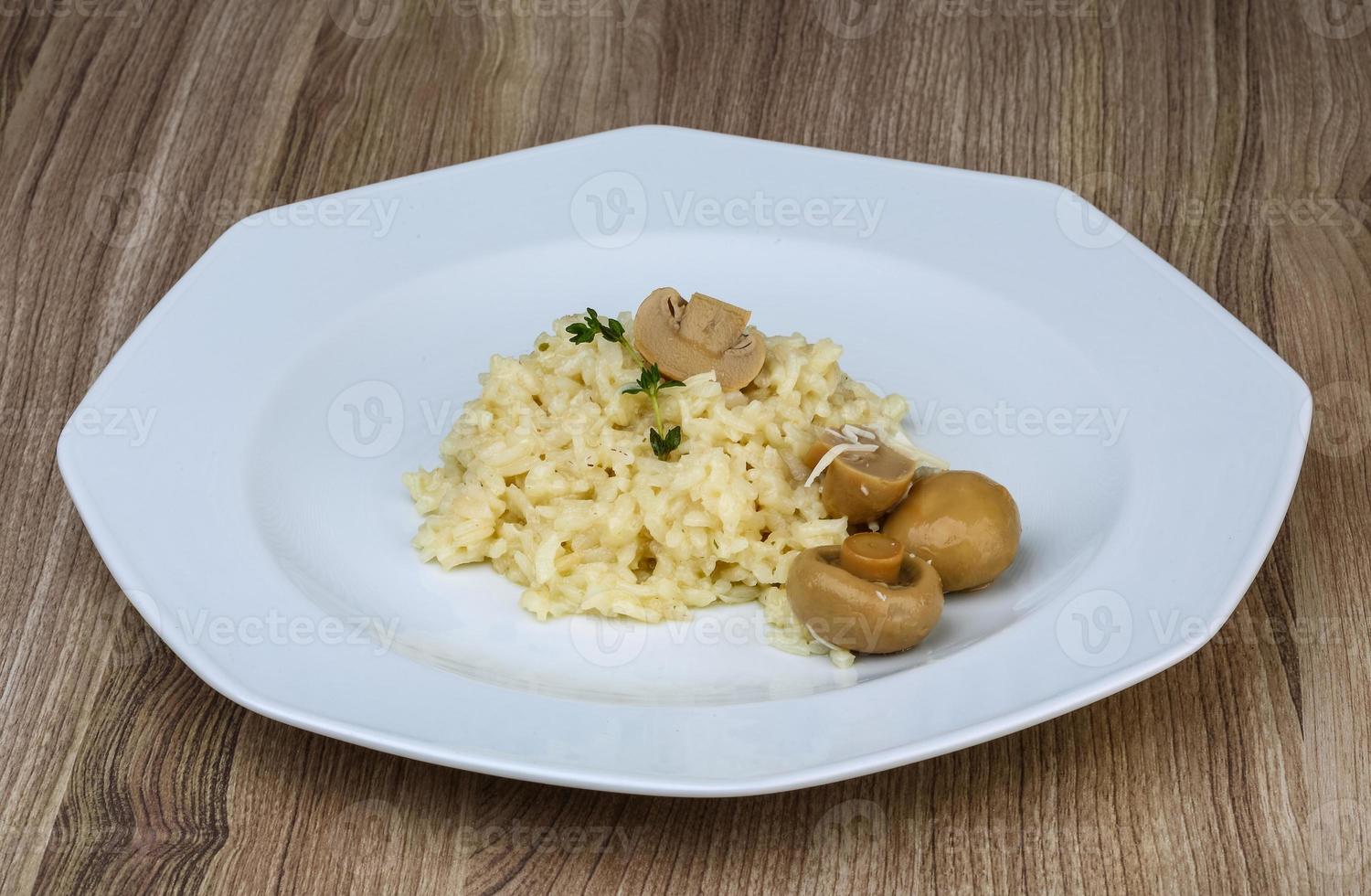 Risotto with mushroom 12264683 Stock Photo at Vecteezy