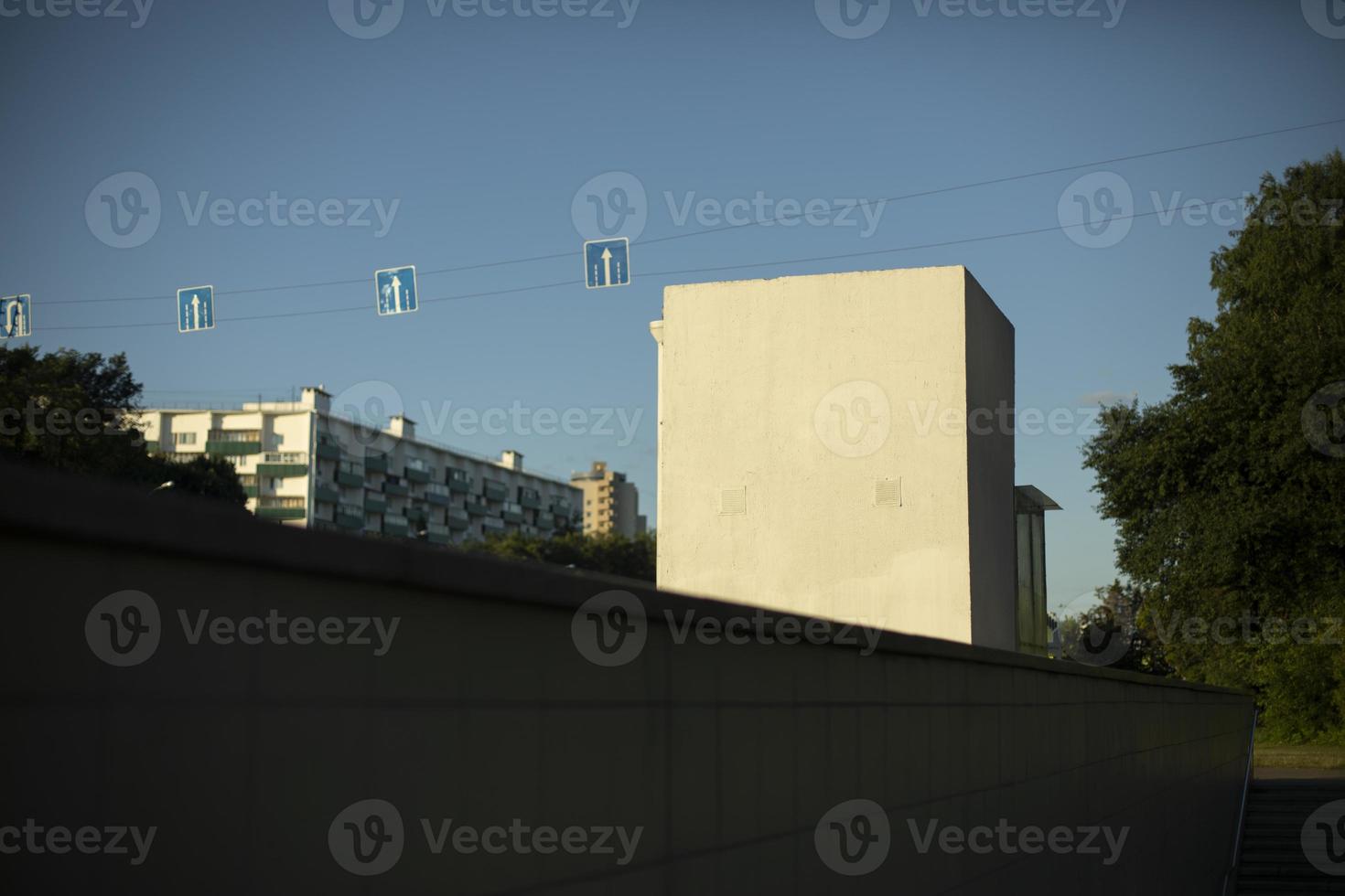 Building in city. Urban architecture. View of city during day. photo