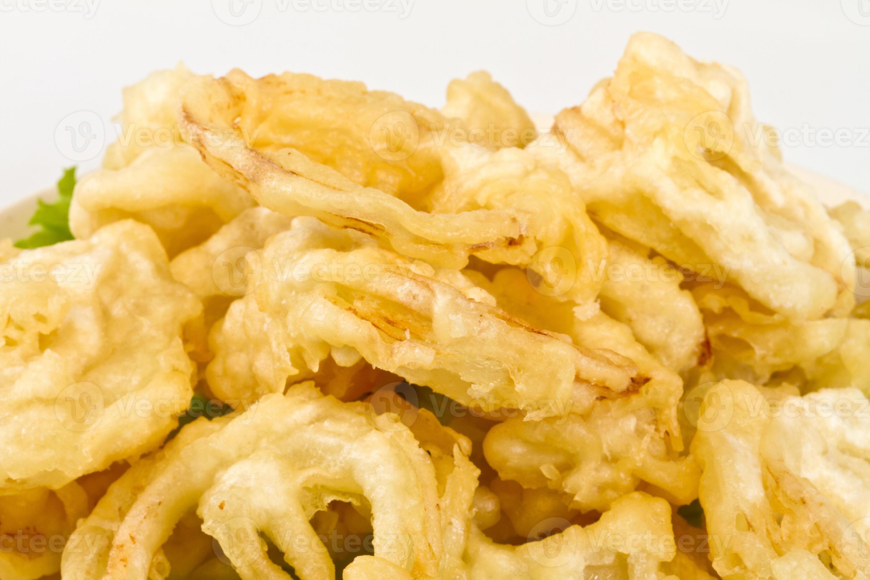 golden deep fried onion rings 12276471 Stock Photo at Vecteezy