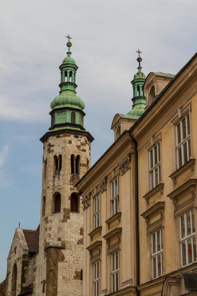 iglesia románica de la torre de san andrés en cracovia construida entre 1079 - 1098 foto