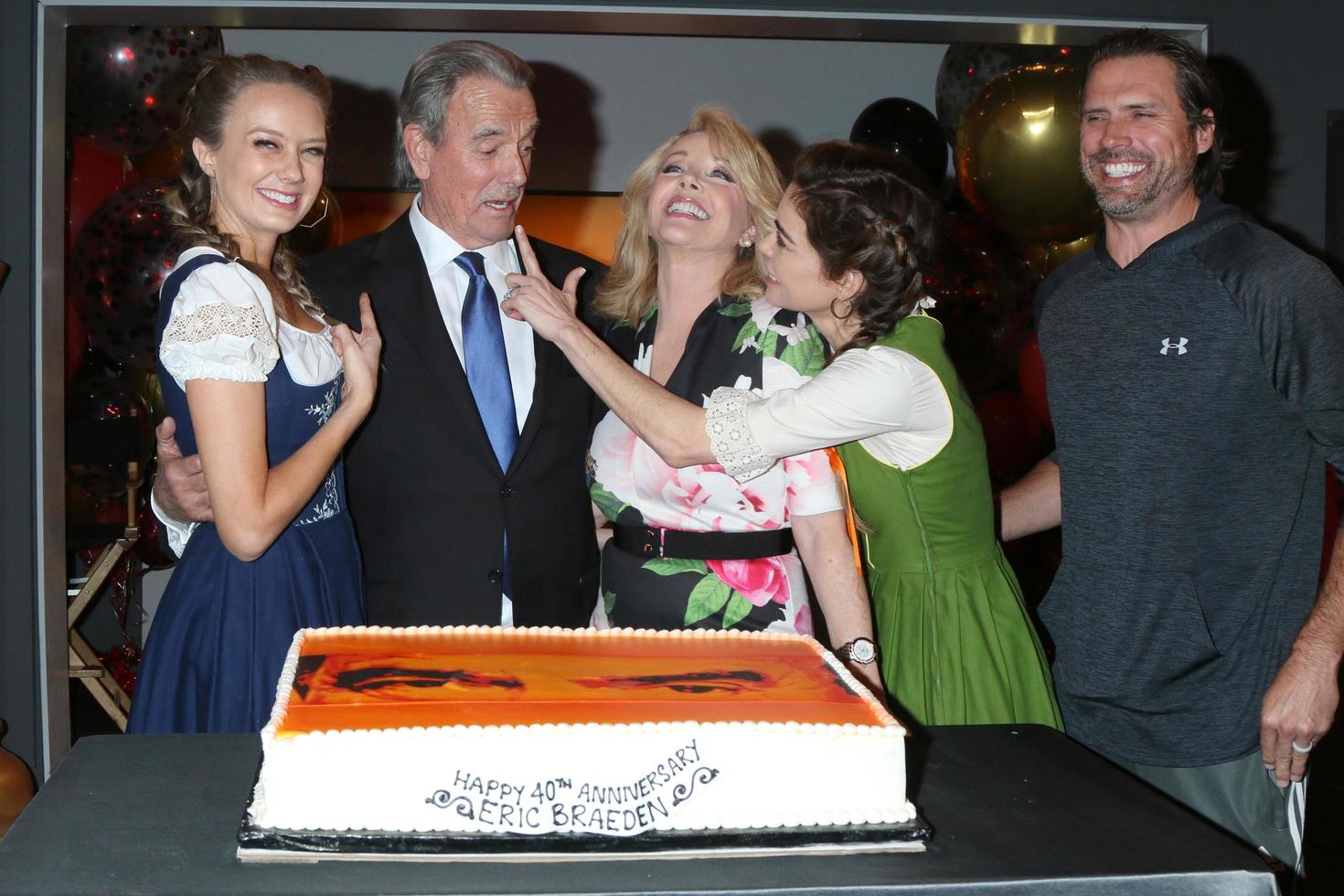 LOS ANGELES  FEB 7 - Melissa Ordway, Eric Braeden, Melody Thomas Scott, Amelia Heinle, and Joshua Morrow at the Eric Braeden 40th Anniversary Celebration on The Young and The Restless at the Television City on February 7, 2020 in Los Angeles, CA photo