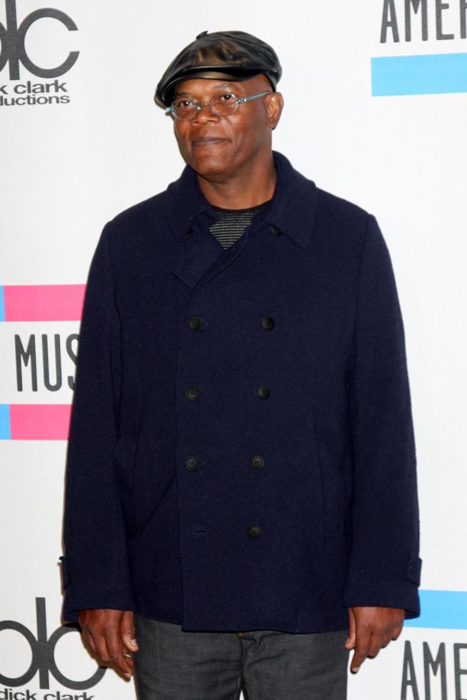 LOS ANGELES  NOV 21 - Samuel L. Jackson in the Press Room of the 2010 American Music Awards at Nokia Theater on November 21, 2010 in Los Angeles, CA photo