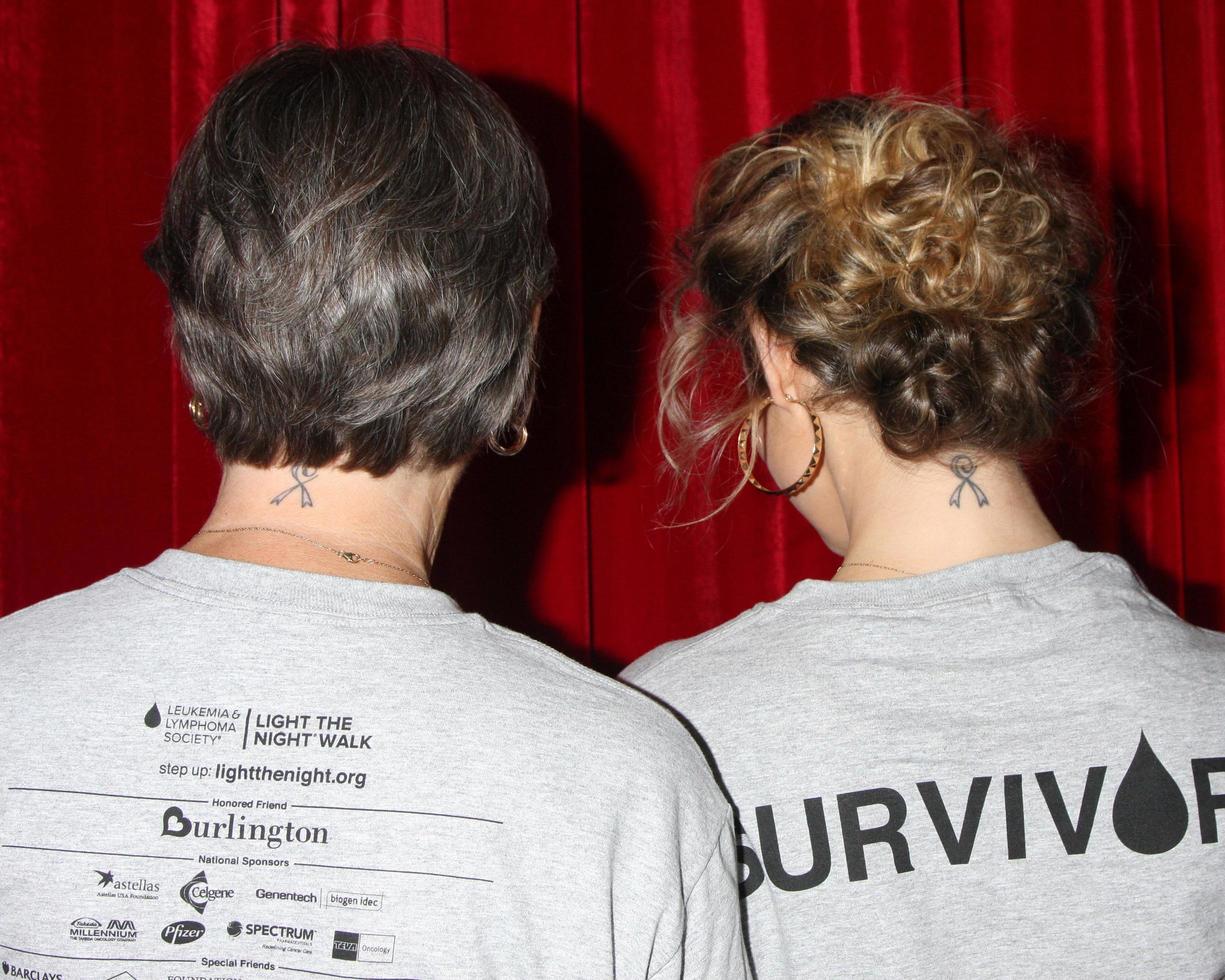 LOS ANGELES, OCT 6 - Char Griggs, Linsey Godfrey at the Light The Night The Walk to benefit the Leukemia-Lymphoma Society at Sunset-Gower Studios on October 6, 2013 in Los Angeles, CA photo