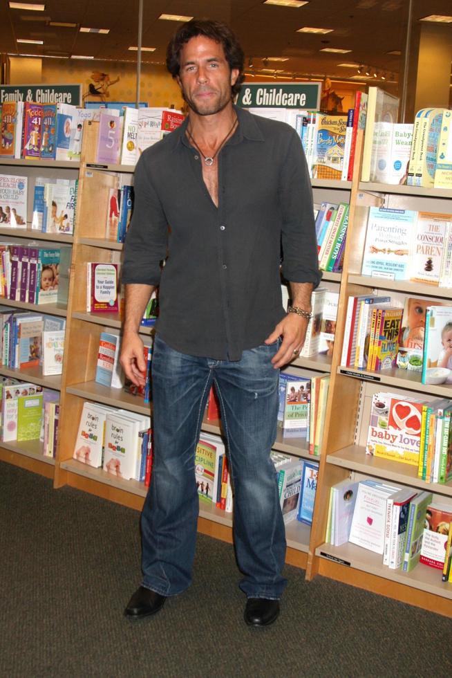 LOS ANGELES, NOV 19 - Shawn Christian at the Book Launch and Signing for Days of our Lives 45 Years - A Celebration In Photos and A Secret In Salem at Barnes and Noble Bookstore, The Grove on November 19, 2010 in Los Angeles, CA