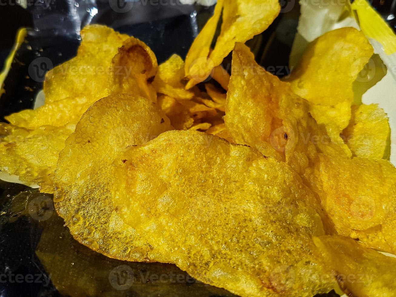 potato chips for appetizer photo