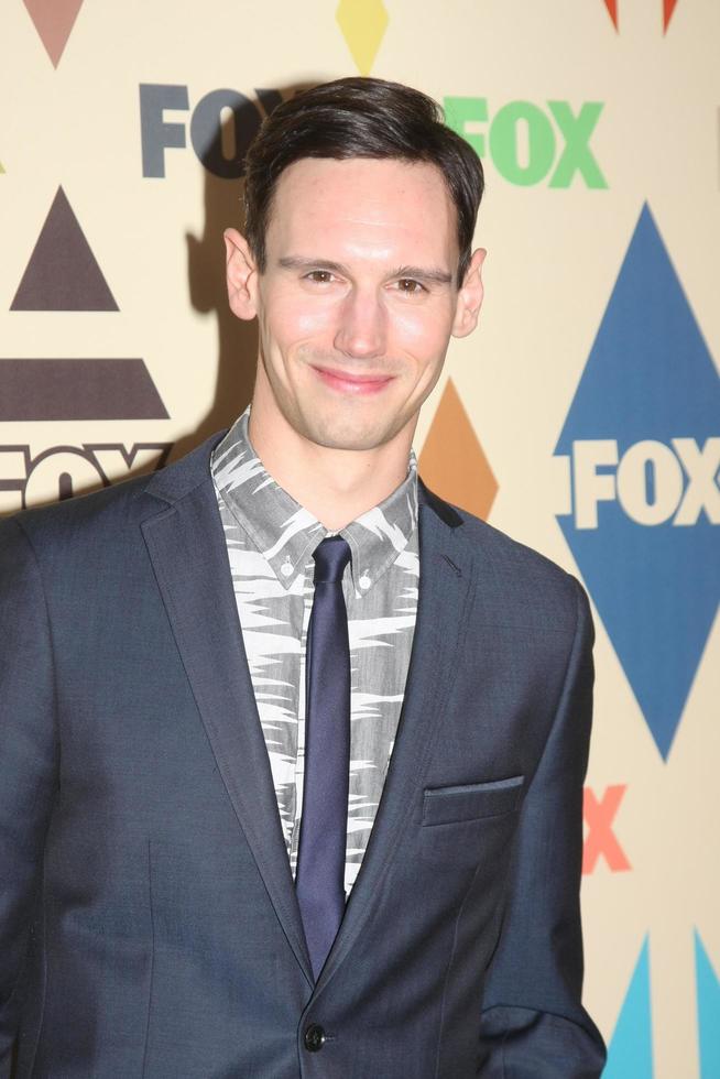 los angeles, 6 de agosto - cory michael smith en la fiesta de estrellas fox tca summer 2015 en soho house el 6 de agosto de 2015 en west hollywood, ca foto