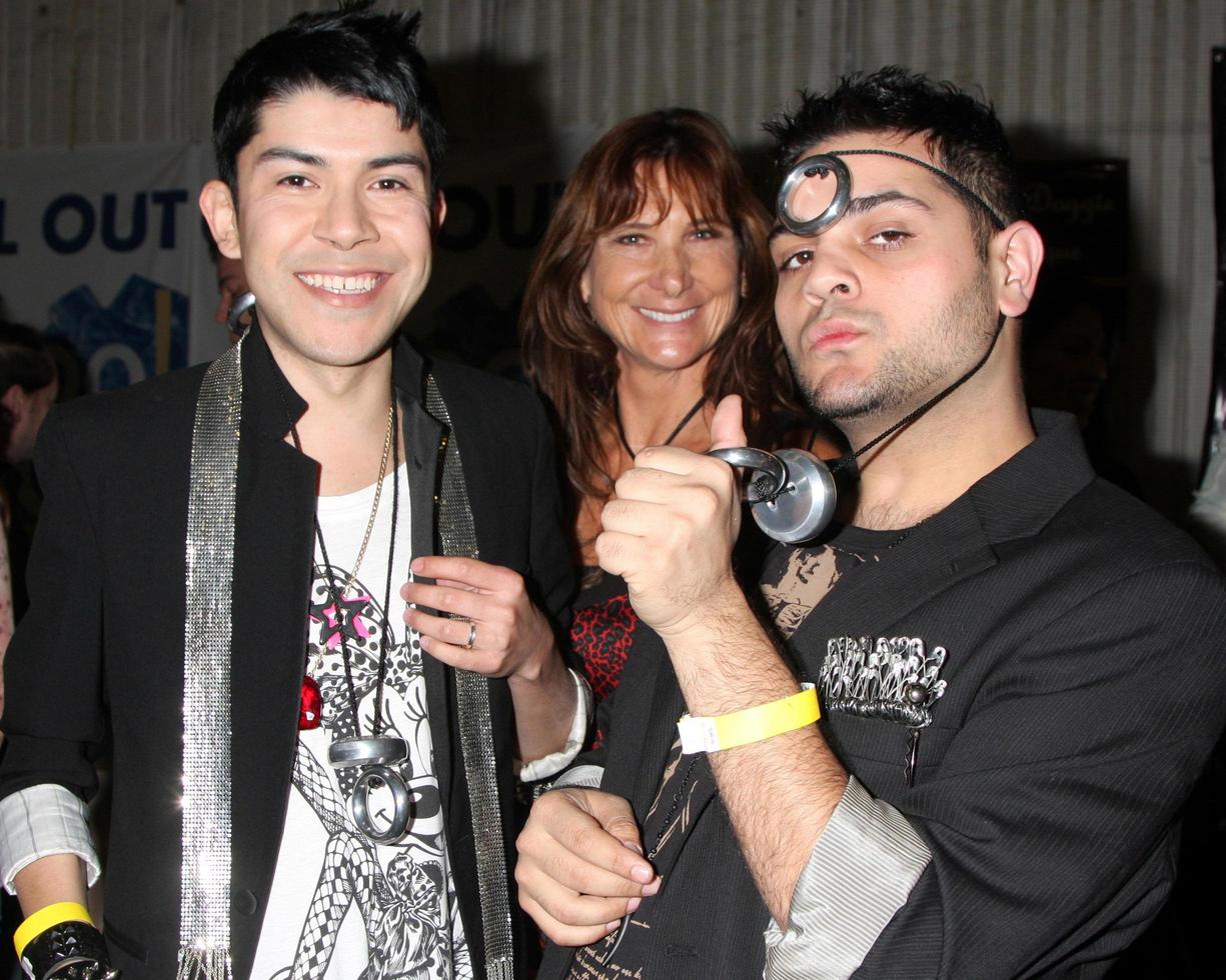 LOS ANGELES, NOV 20 -  Mondo, Michael Cotello at the Connected s Celebrity Gift Suite celebrating the 2010 American Music Awards at Ben Kitay Studios on November 20, 2010 in Los Angeles, CA photo