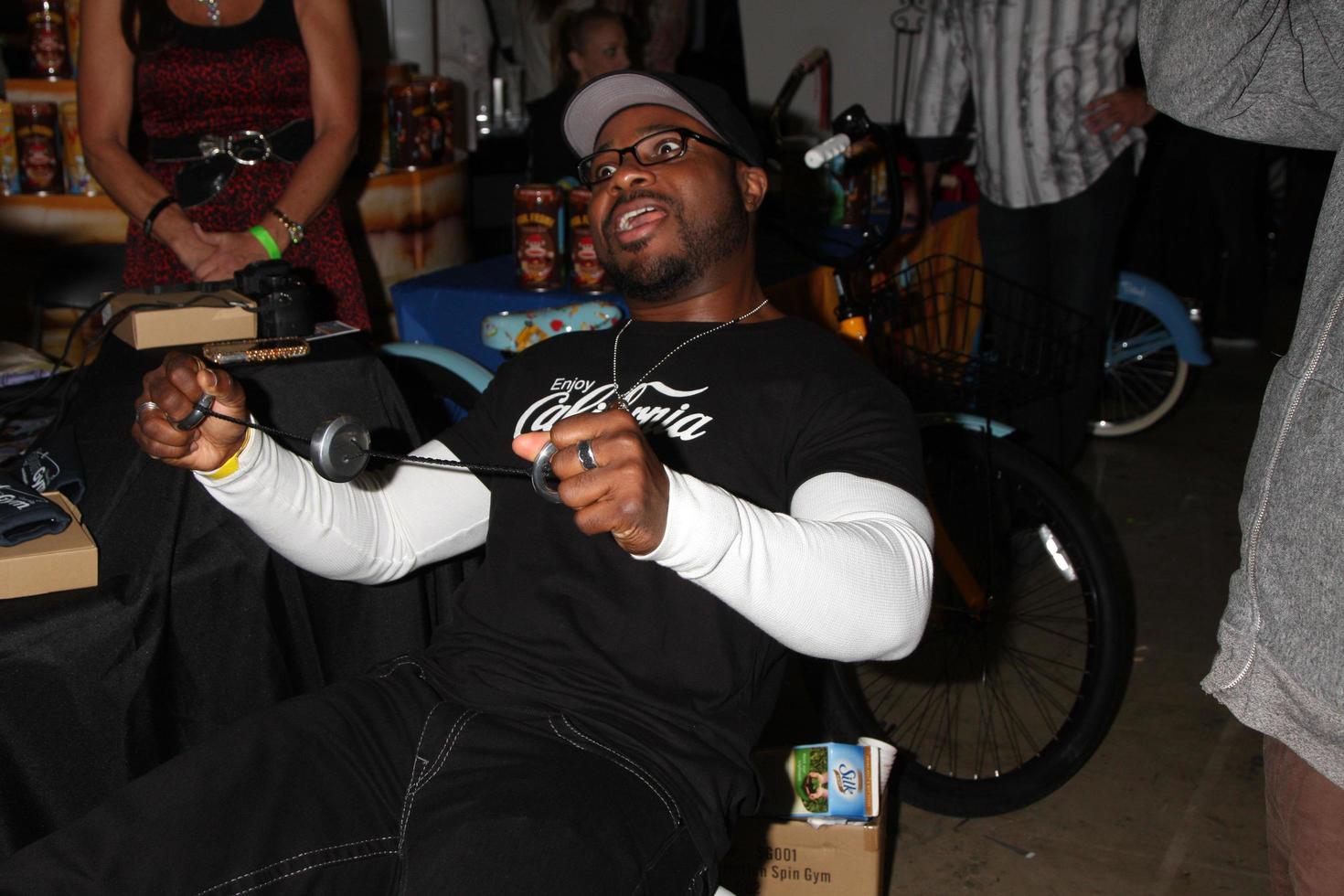 LOS ANGELES, NOV 20 -  Malcolm-Jamal Warner at the Connected s Celebrity Gift Suite celebrating the 2010 American Music Awards at Ben Kitay Studios on November 20, 2010 in Los Angeles, CA photo