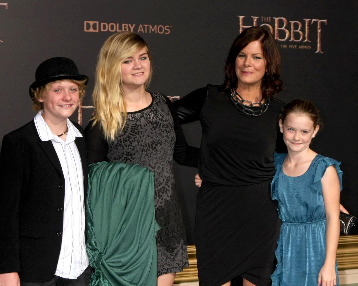 LOS ANGELES, DEC 9 - Marcia Gay Harden, Julitta Dee Harden Scheel