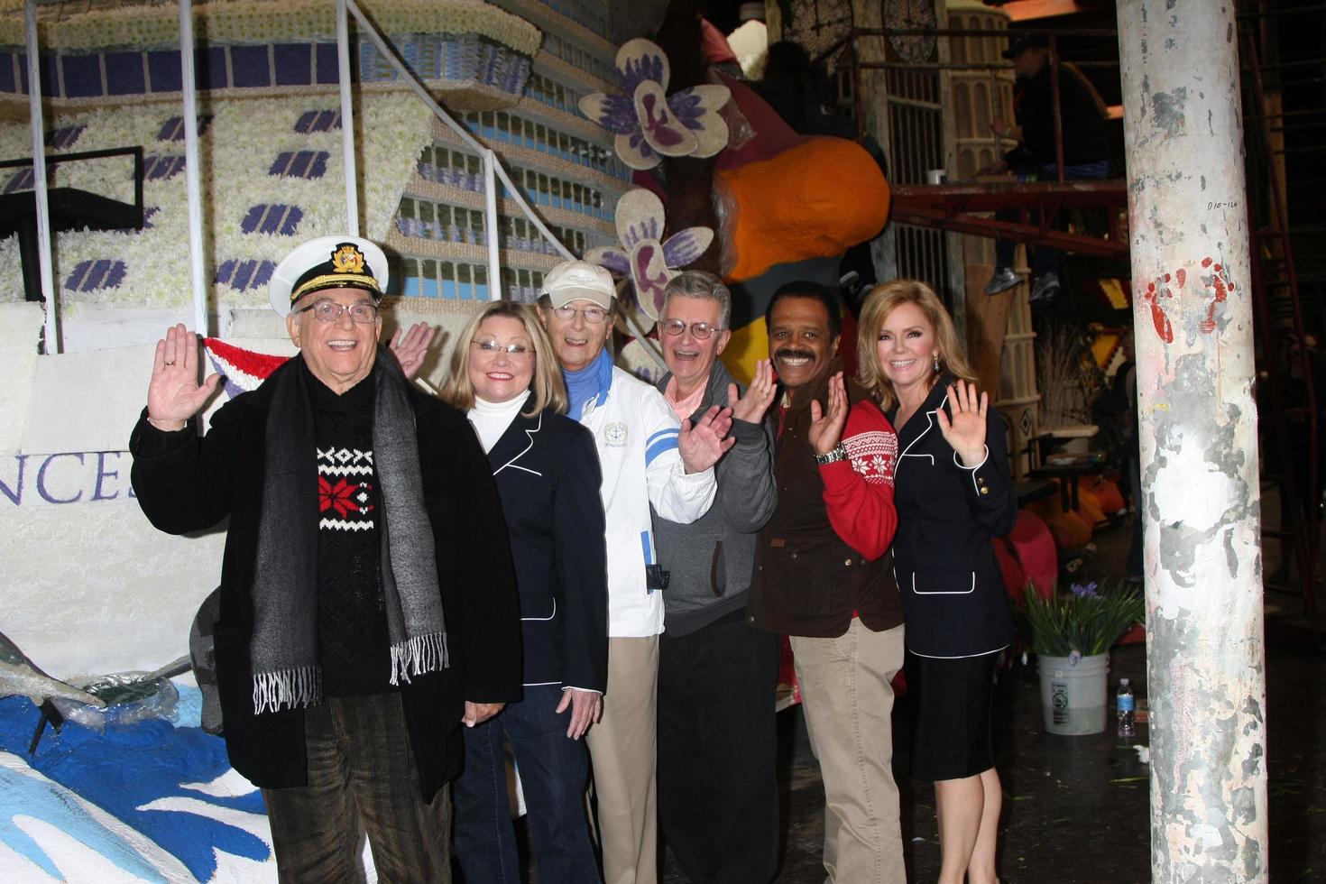 LOS ANGELES, DEC 30 - Gavin MacLeod, Lauren Tewes, Bernie Kopell, Fred Grandy, Ted Lange, Jill Whelan at the Original Love Boat Cast decorates Princess Cruises Rose Parade Float at a Rosemont Pavilion on December 30, 2014 in Pasadena, CA photo