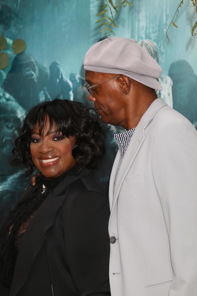 los angeles, 27 de junio - latanya richardson-jackson, samuel l jackson en el estreno de la leyenda de tarzan en el dolby theater el 27 de junio de 2016 en los angeles, ca foto