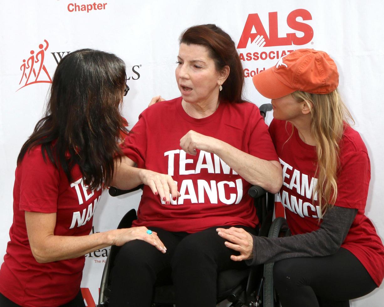 LOS ANGELES, OCT 16 - Courteney Cox, Nanci Ryder, Renee Zellweger at the ALS Association Golden West Chapter Los Angeles County Walk To Defeat ALS at the Exposition Park on October 16, 2016 in Los Angeles, CA photo