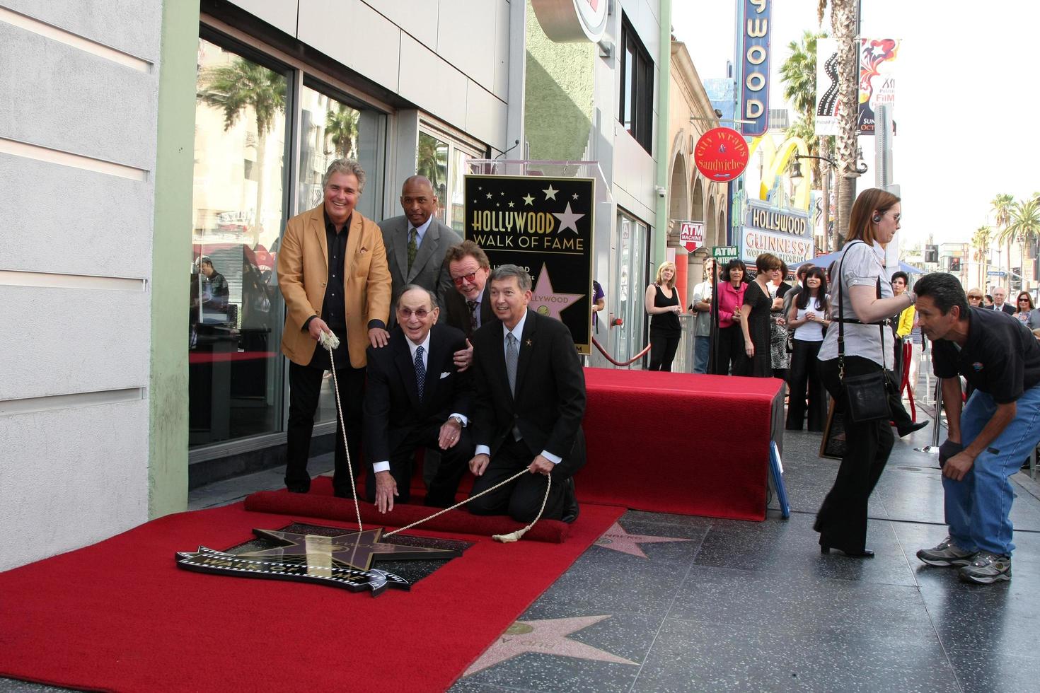 LOS ANGELES, OCT 14 -  Steve Tyrell, Hal David, Paul Williams, Chamber Officials at the Ceremony to Bestow a Star on the Hollywood Walk of Fame for Hal David at the Musicians Institute on October 14, 2011 in Los Angelees, CA photo