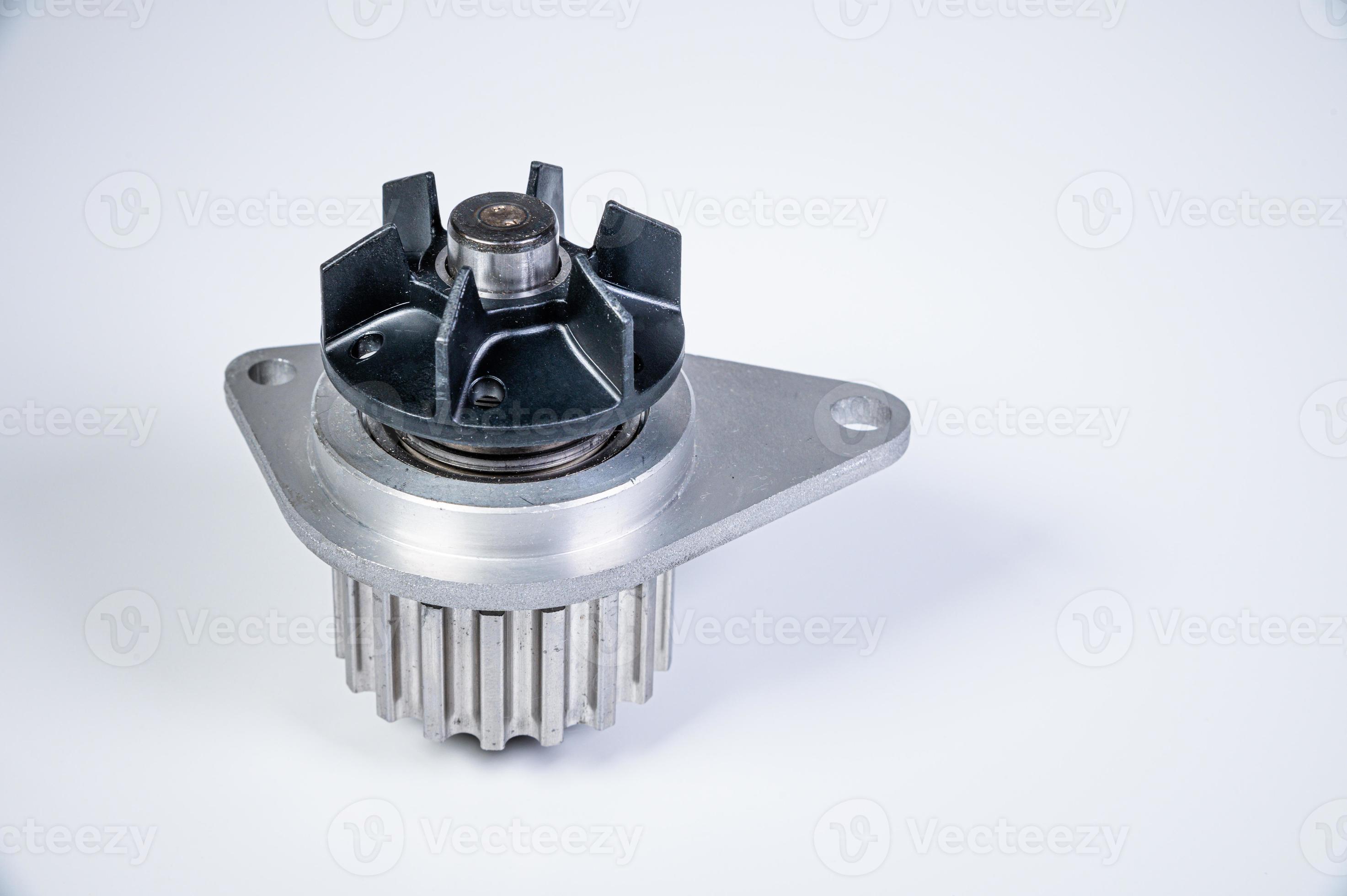 New metal automobile pump for cooling the engine of a water pump on a