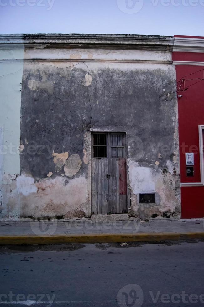 Old, abandoned building in downtown guadalajara, mexico, colonial architecture photo