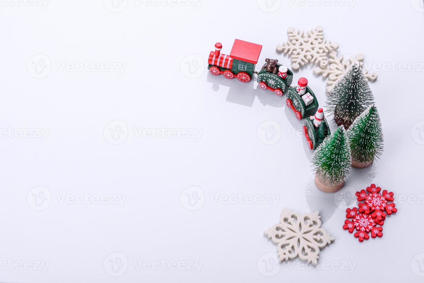 Elements of Christmas scenery, toys, gingerbread and other Christmas tree decorations photo