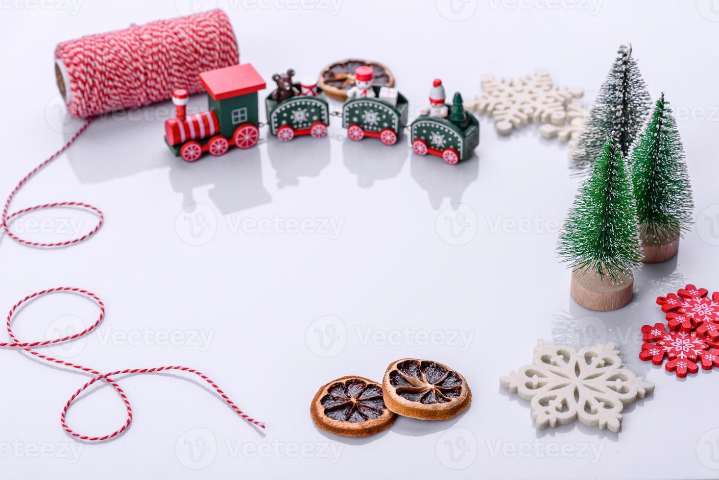 Elements of Christmas scenery, toys, gingerbread and other Christmas tree decorations photo