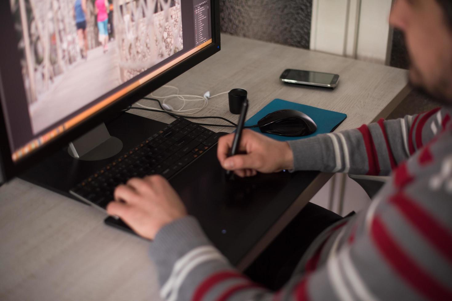graphic designer at work photo