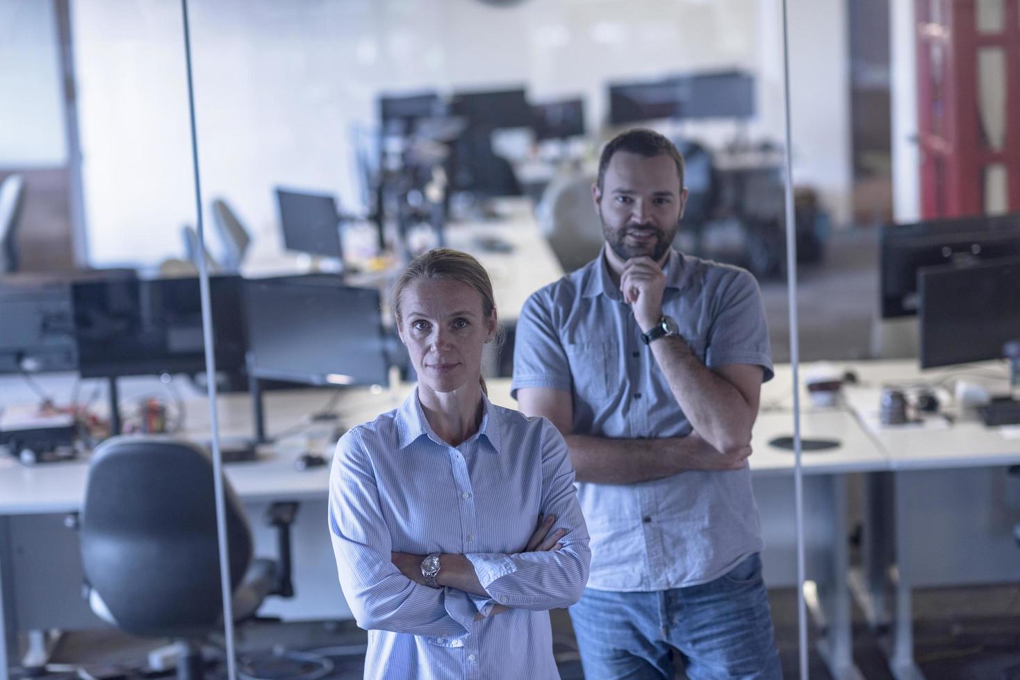 business couple at office photo