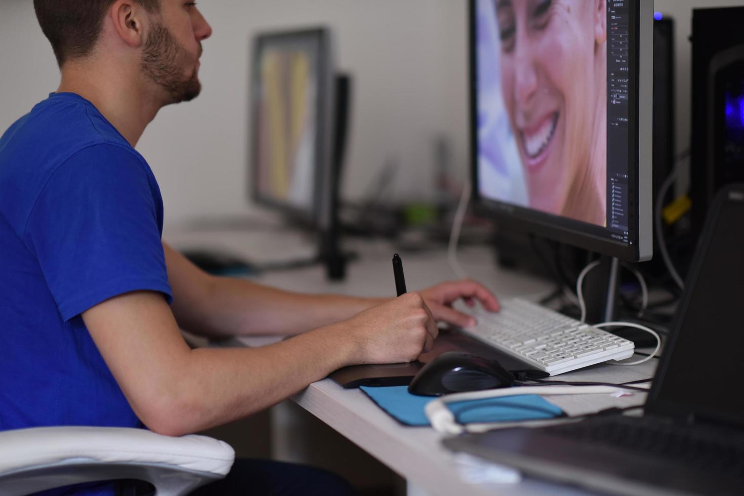 graphic designer at work photo