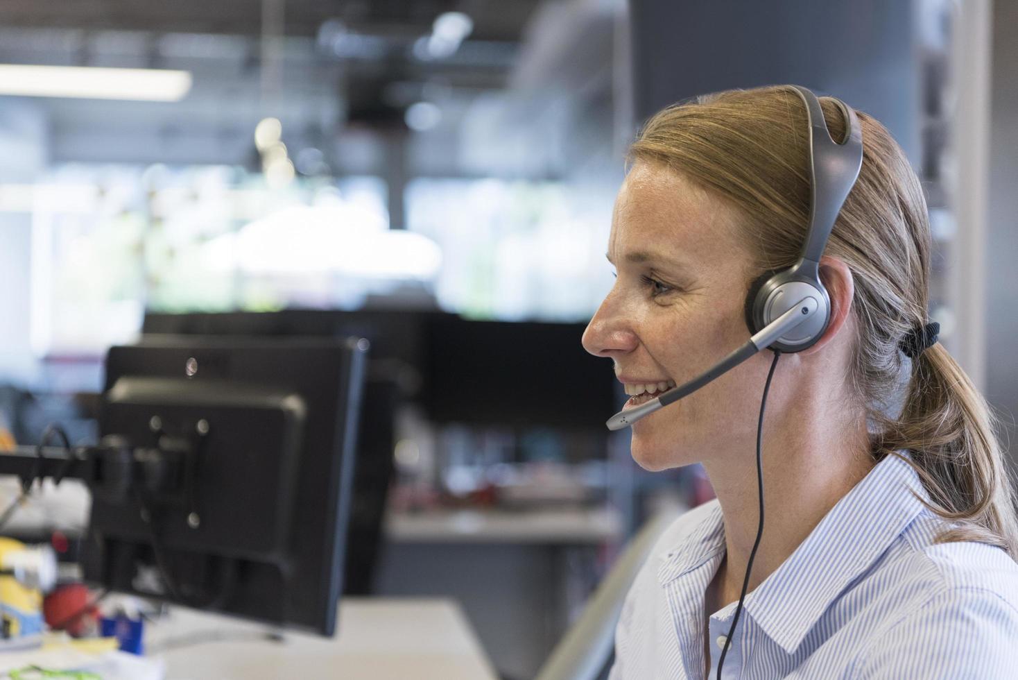 female support phone operator photo