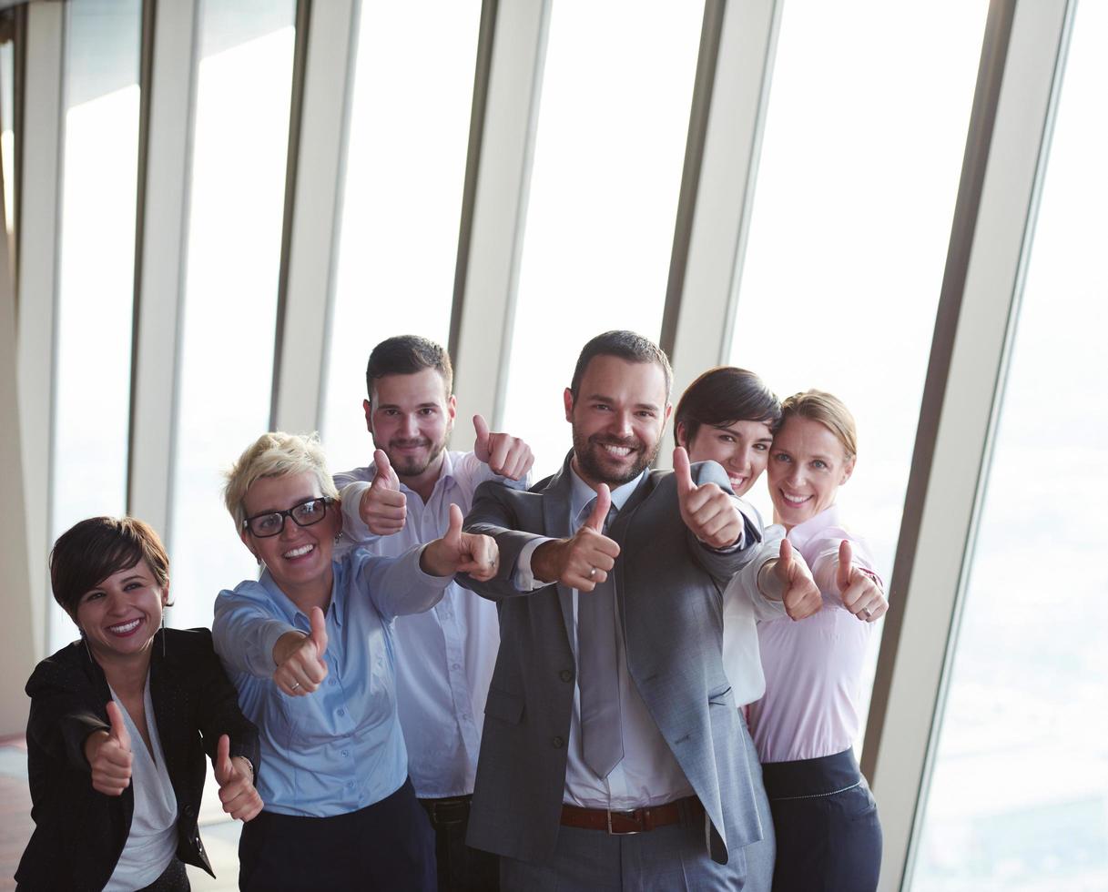 grupo diverso de personas de negocios foto