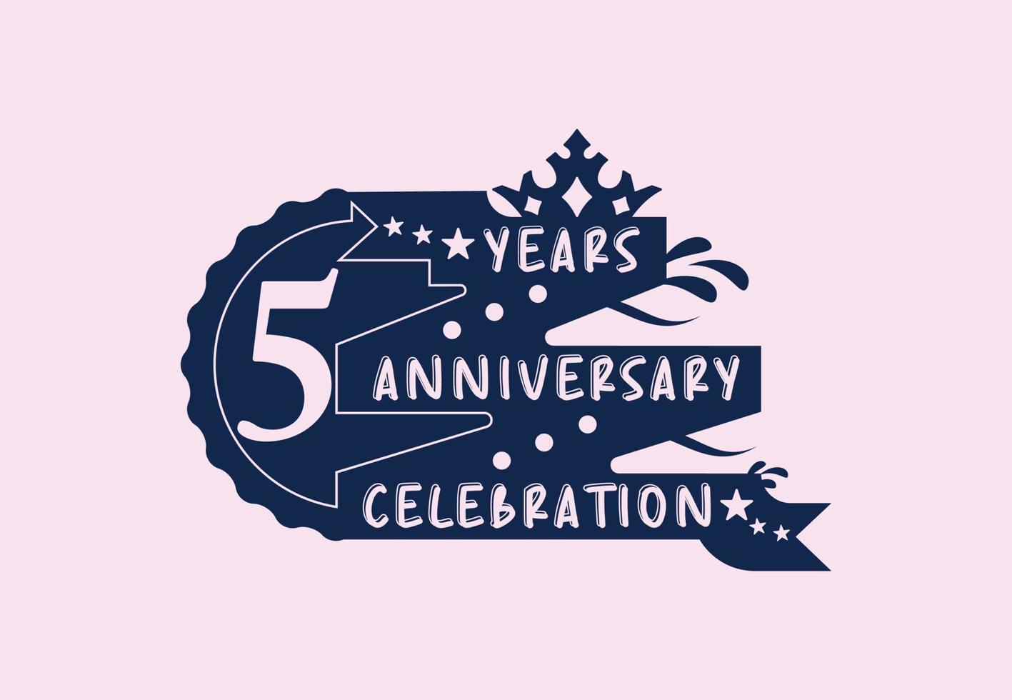 Diseño de logotipo y etiqueta de celebración de aniversario de 5 años vector