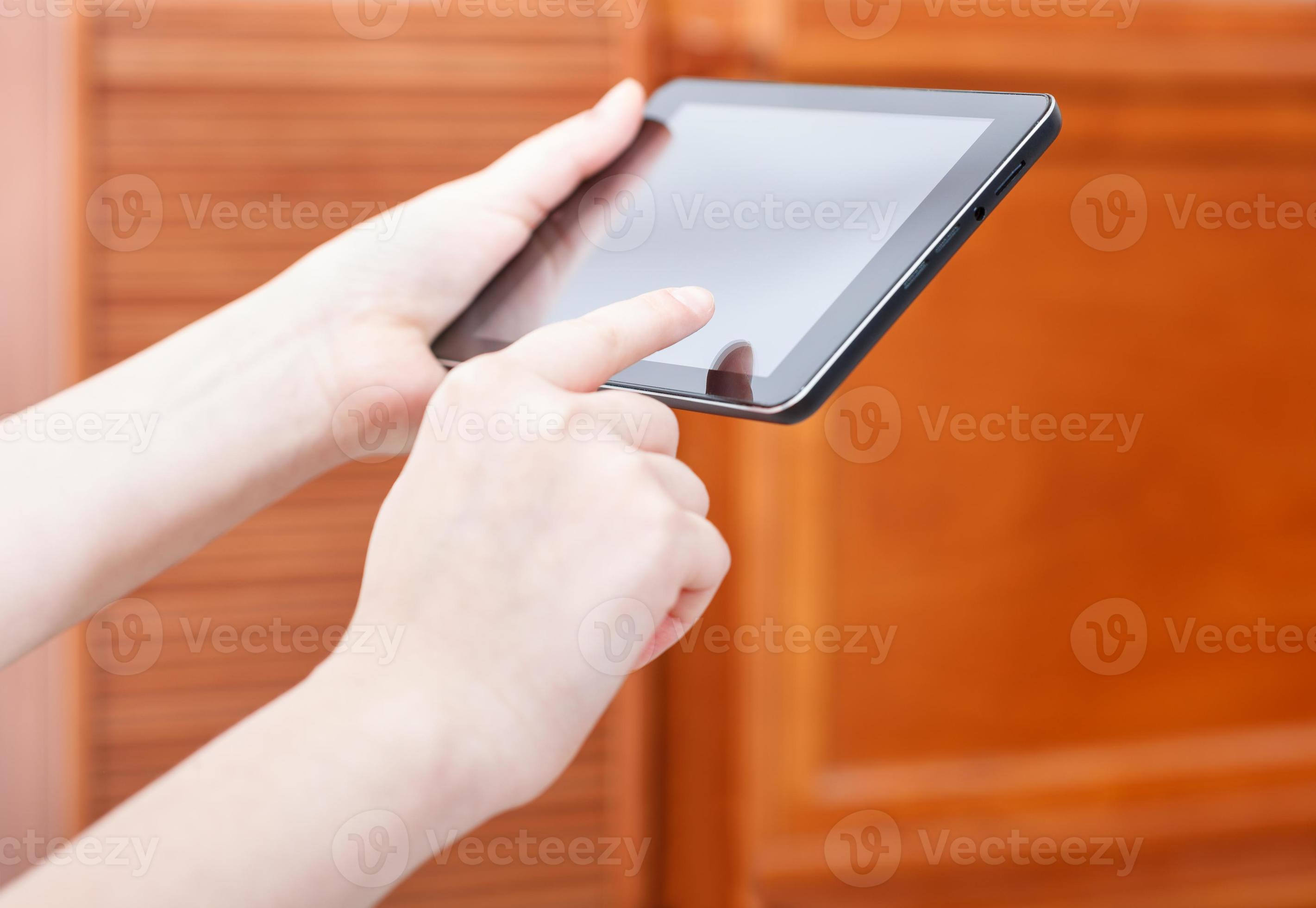 finger clicking touchpad screen in office 12483012 Stock Photo at Vecteezy