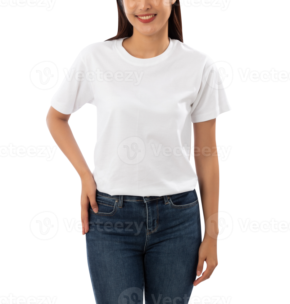 mujer joven en maqueta de camiseta blanca recortada, archivo png